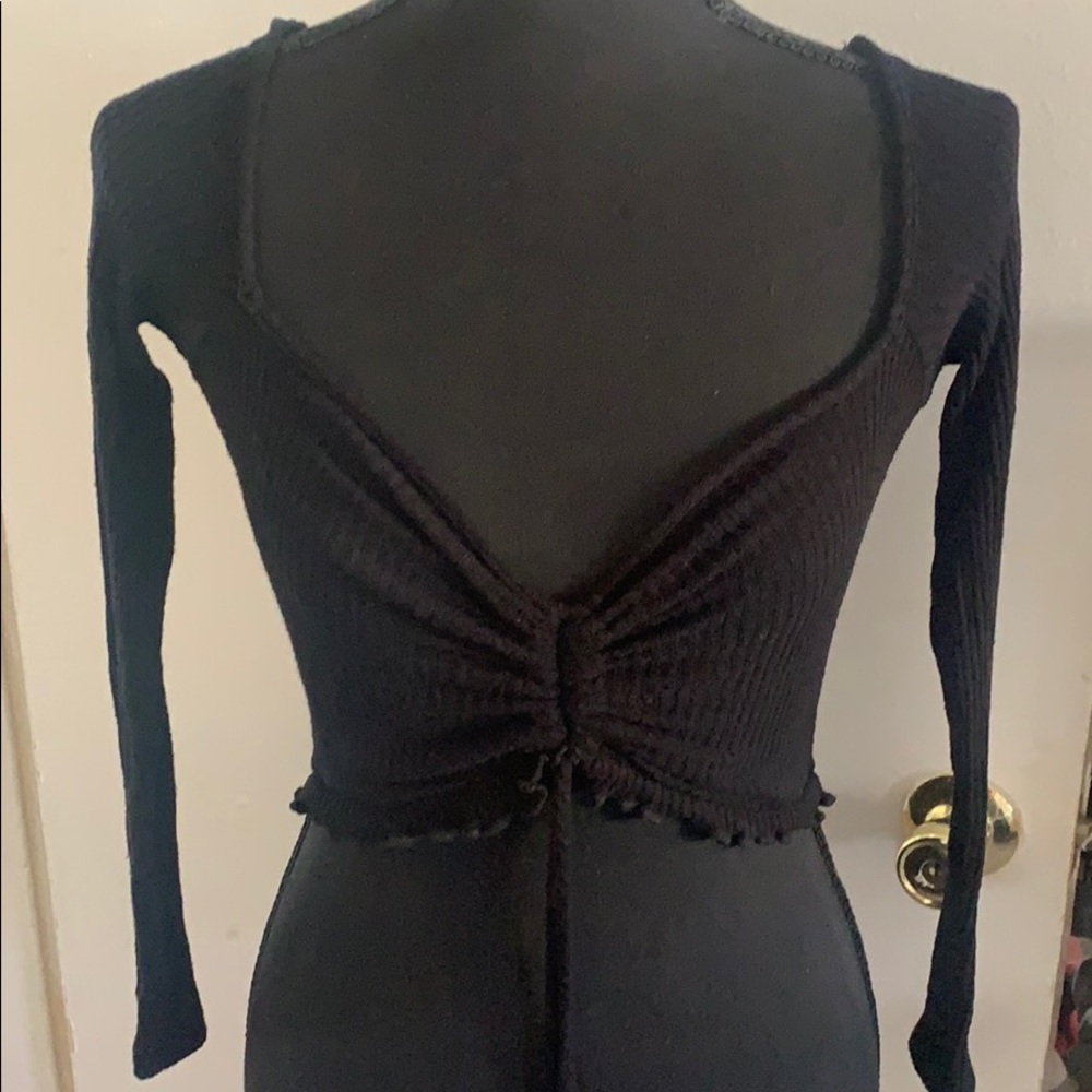 long sleeve crop top